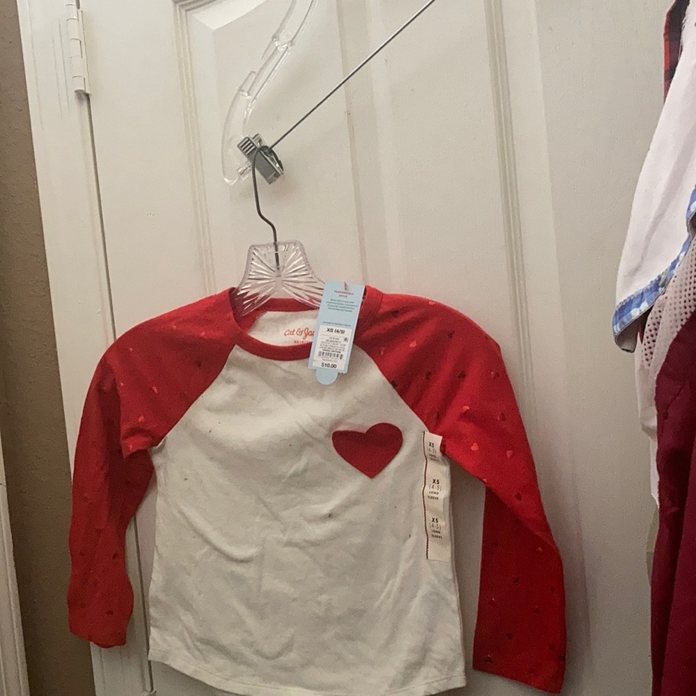 NWT little girls cat & jack t shirt xs